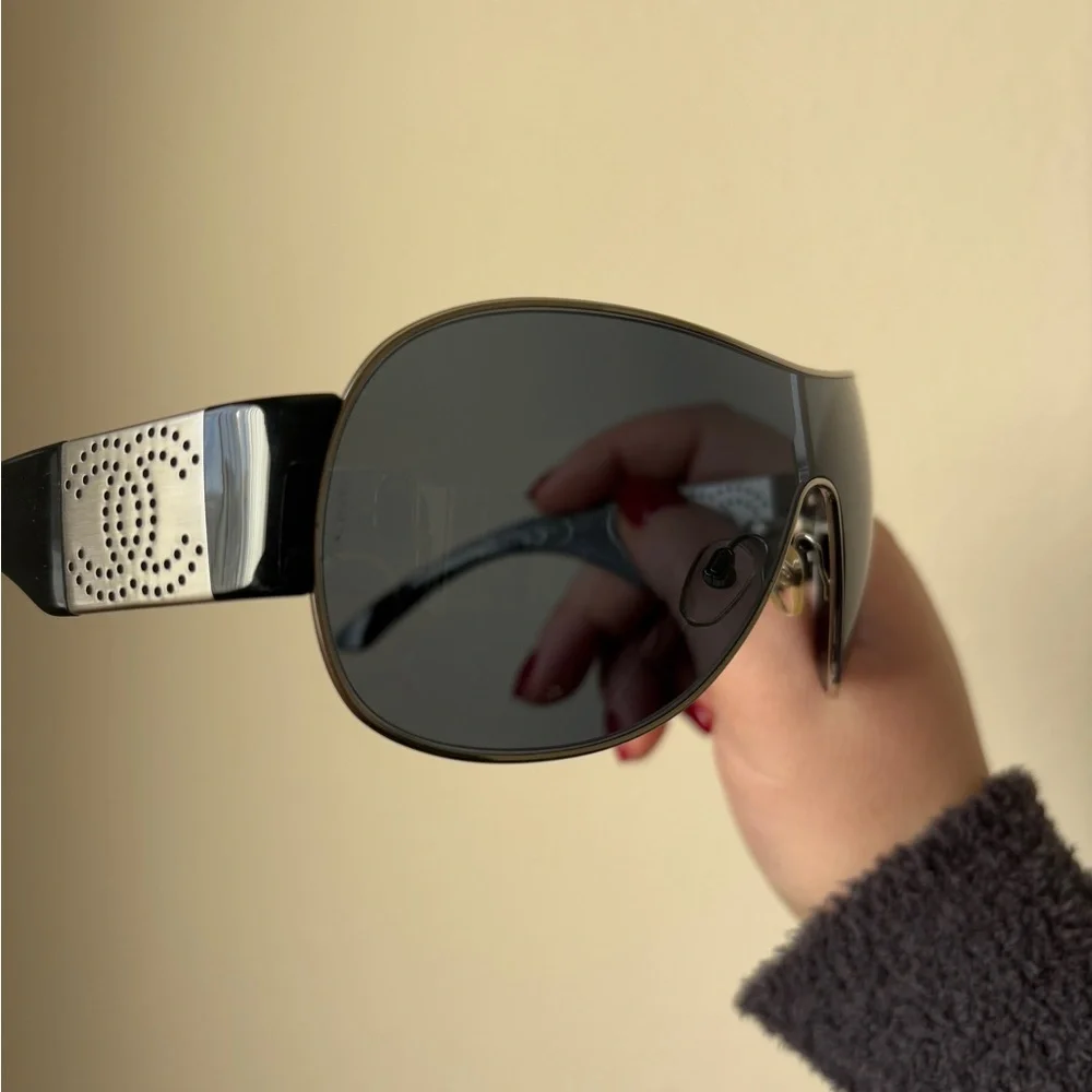 Chanel CC sunglasses 4154, vintage
